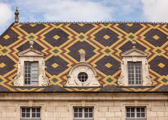 Hôtel accueillant les animaux: The Originals Boutique, Hôtel de la Paix, Beaune (Qualys-Hotel)